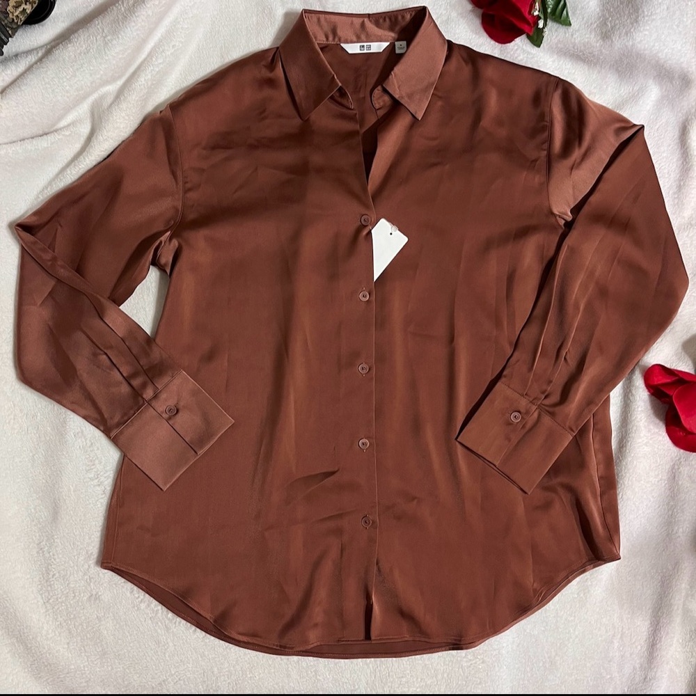 NWT Uniqlo Satin Long-Sleeve Button Down Blouse - Brown - Size S